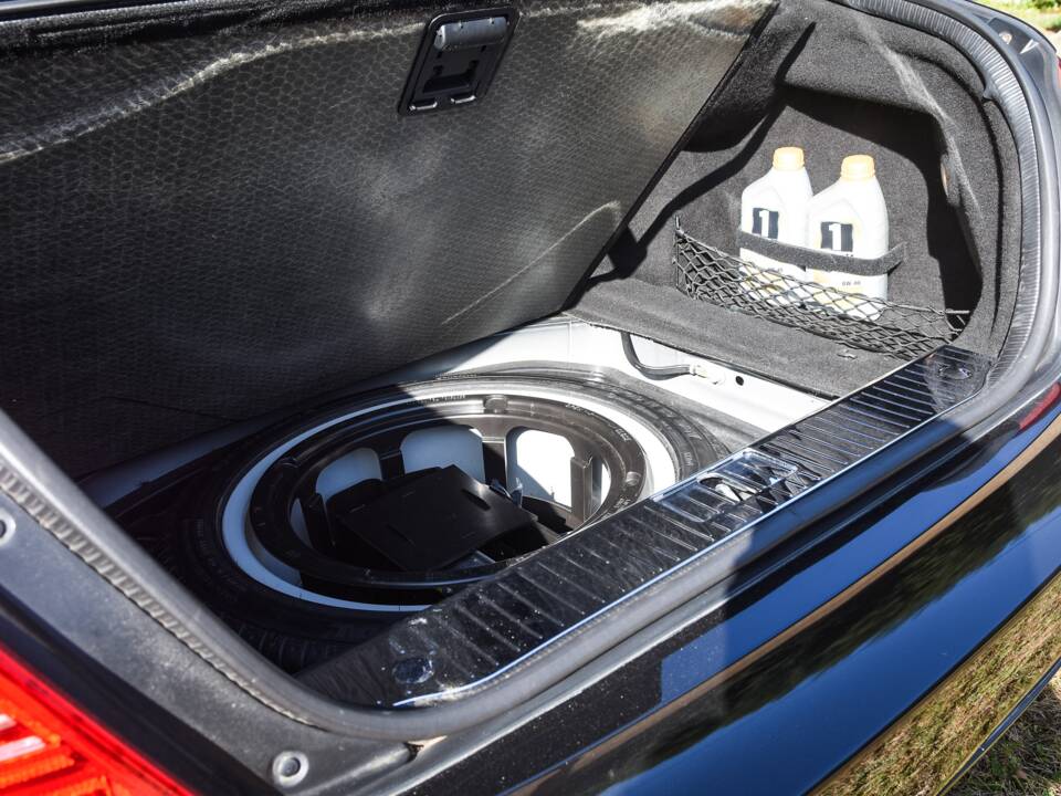 Bild 36/37 von Mercedes-Benz CL 600 (2007)