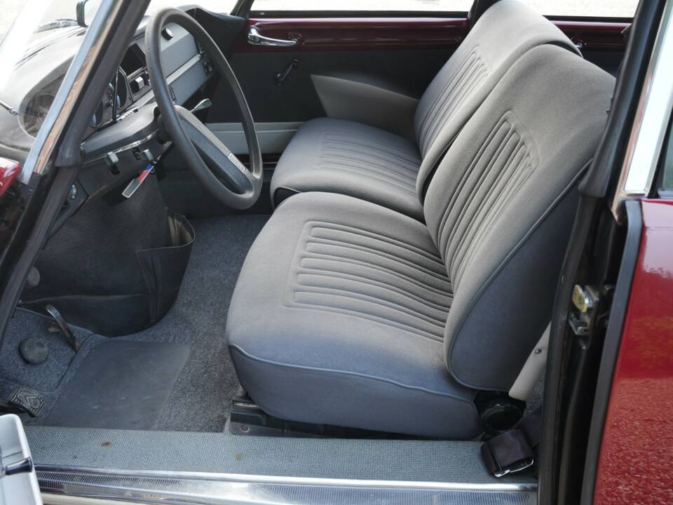 Obraz 45/50 pojazdu Citroën DS 21 (1971)