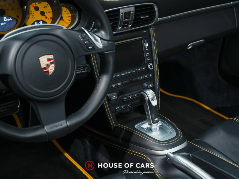 Immagine 21/24 di Porsche 911 Turbo S (2011)