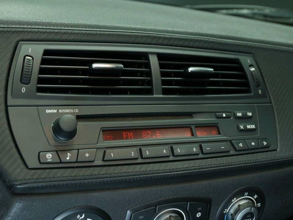 Image 18/50 of BMW Z4 M Roadster (2006)