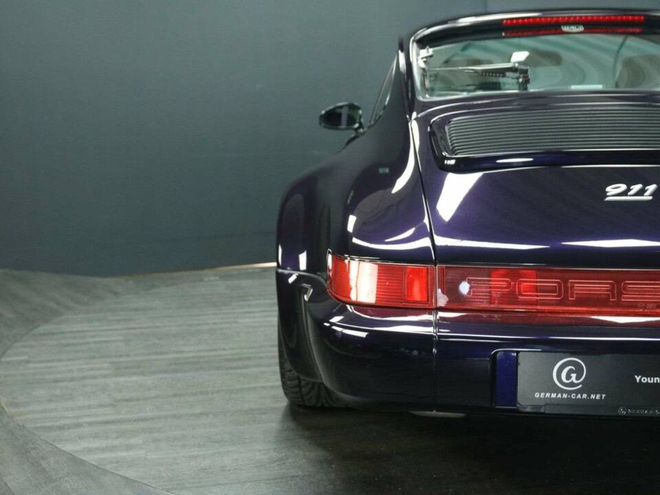 Immagine 34/50 di Porsche 911 Carrera 4 (1993)