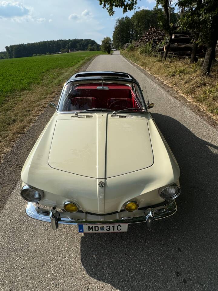 Image 23/45 of Volkswagen Karmann Ghia 1600 L (1966)