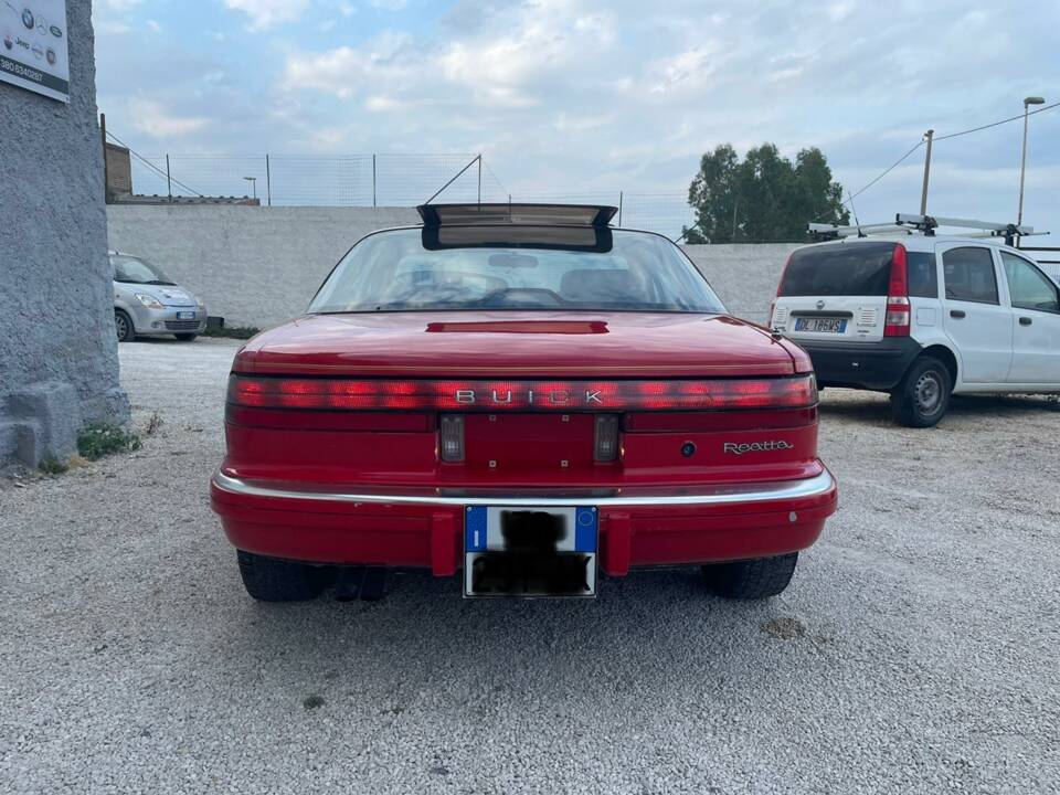 Bild 3/16 von Buick Reatta (1990)