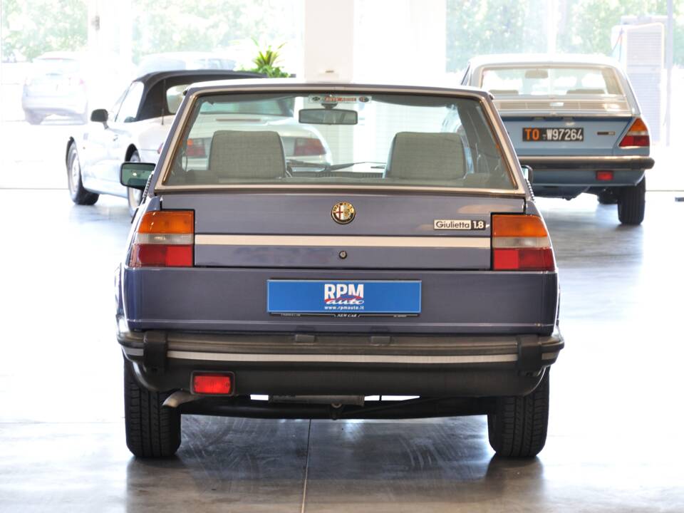 Image 6/29 of Alfa Romeo Giulietta 1.8 (1983)