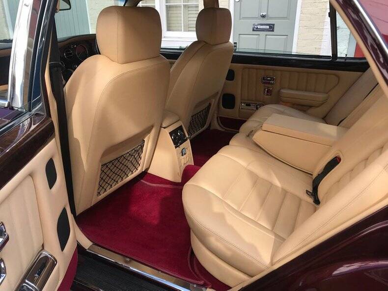 Imagen 22/26 de Bentley Brooklands R Mulliner (1998)