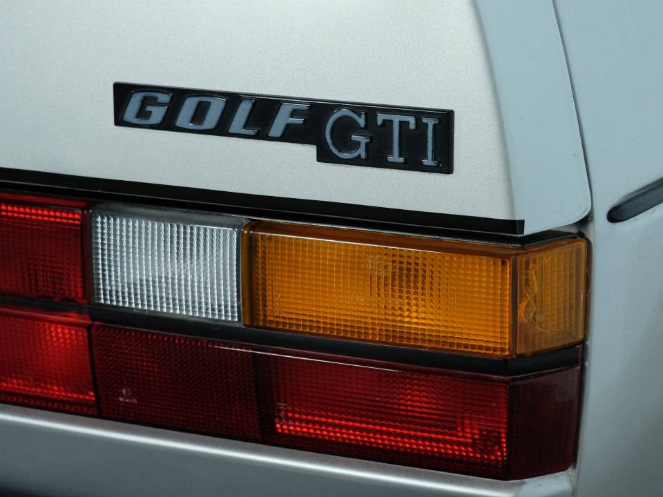 Image 8/22 of Volkswagen Golf I GTI 1.6 (1981)