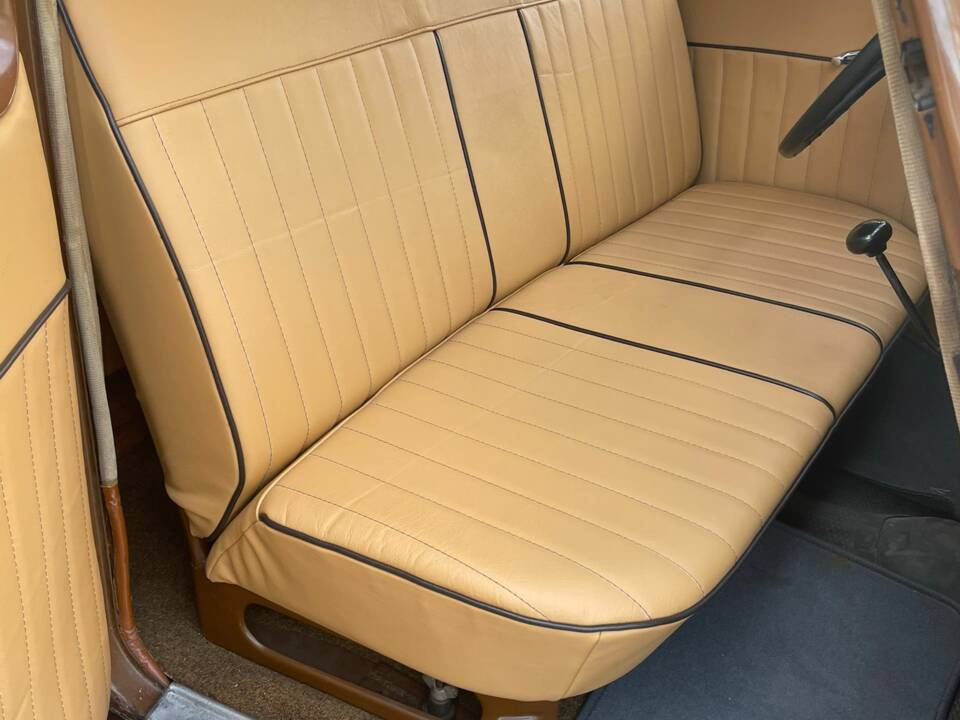Image 5/7 de Renault Celtaquatre (1936)
