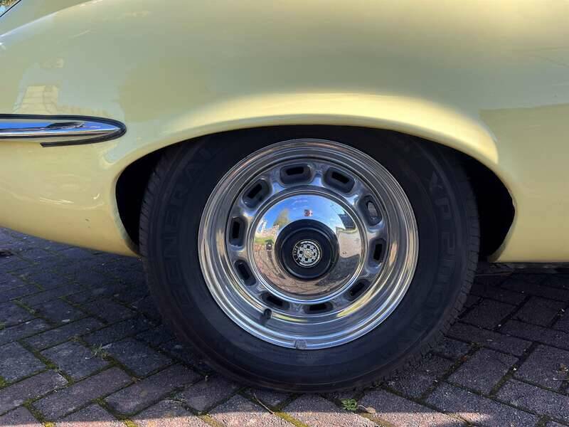 Afbeelding 15/43 van Jaguar E-Type V12 (1972)