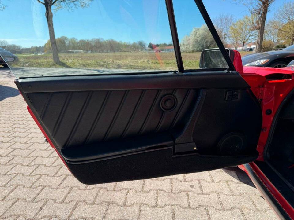 Imagen 10/35 de Porsche 911 Carrera 3.2 (1985)