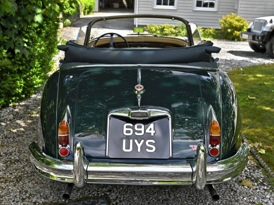 Immagine 18/50 di Jaguar XK 150 3.8 S DHC (1960)
