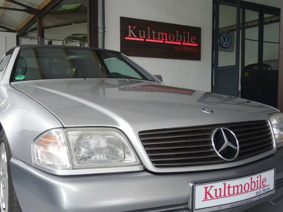Image 3/19 of Mercedes-Benz 300 SL (1993)