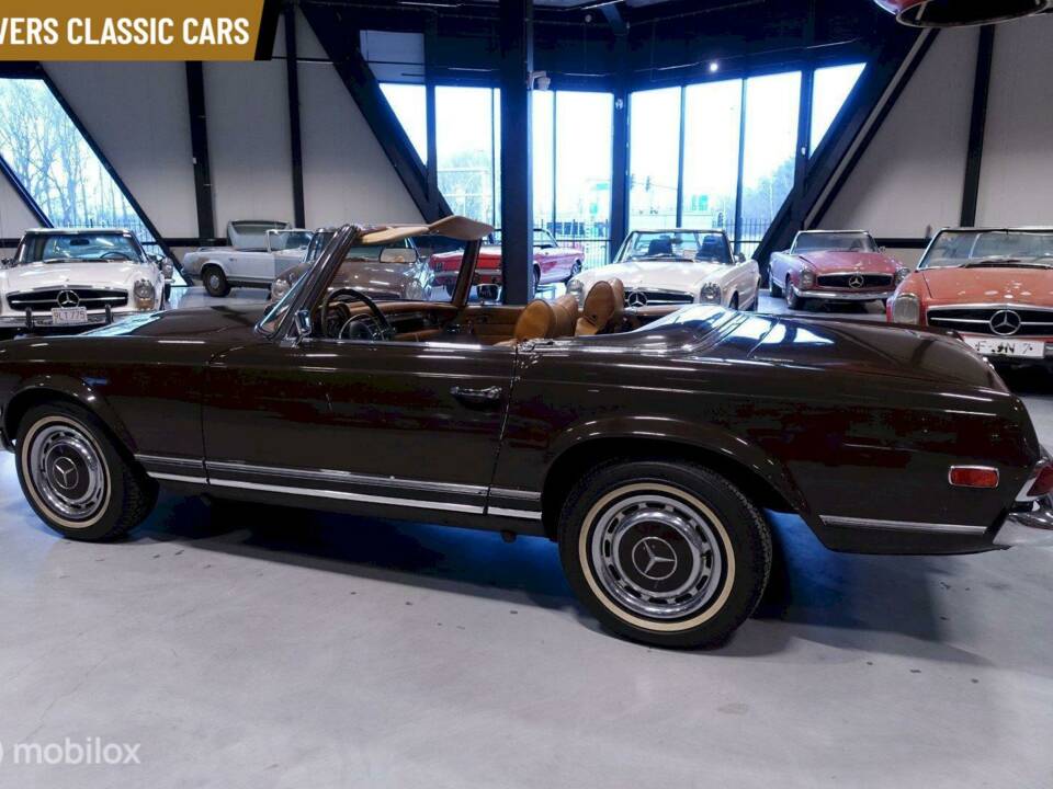 Image 3/11 of Mercedes-Benz 280 SL (1968)