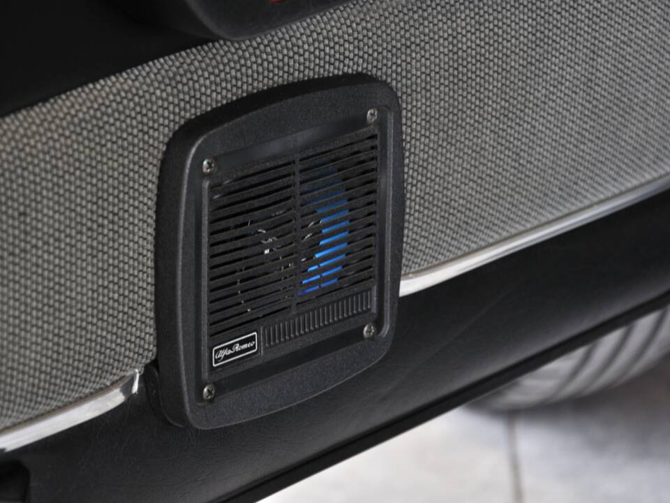 Image 39/49 of Alfa Romeo Alfetta 2.0 (1983)