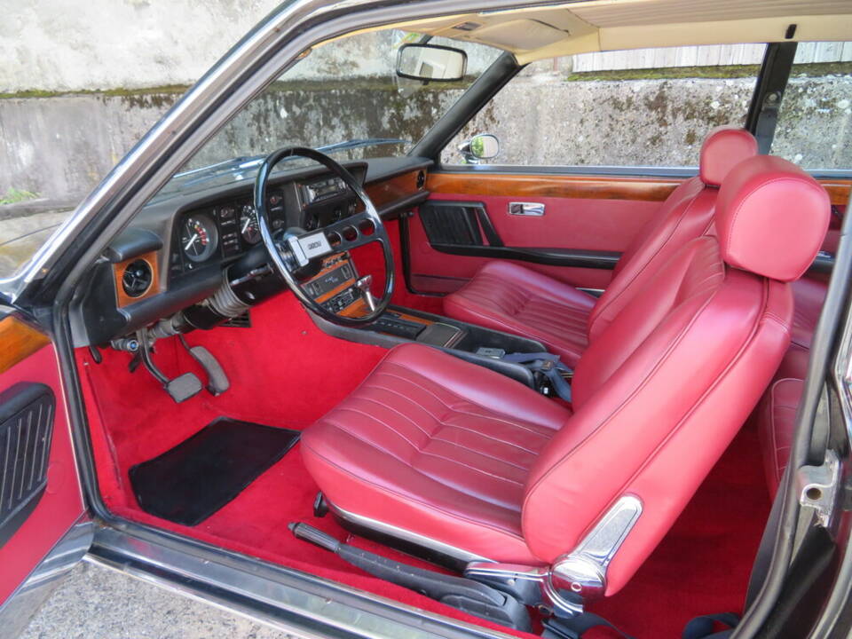 Image 4/19 of FIAT 130 Coupé (1973)