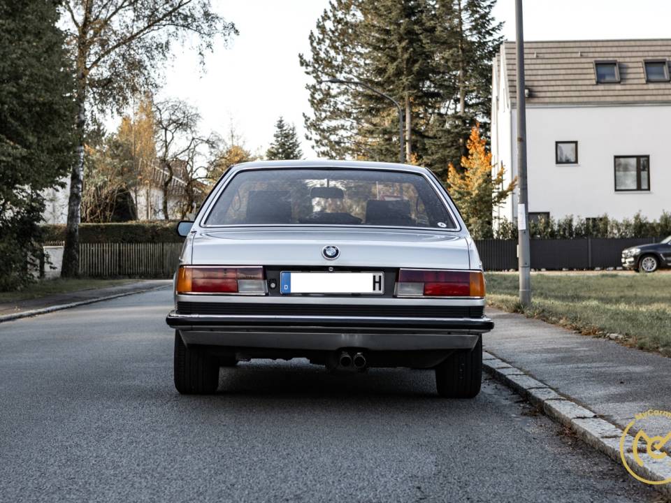 Immagine 4/20 di BMW 628 CSi (1983)