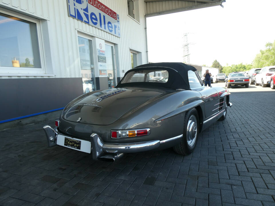 Image 4/29 of Mercedes-Benz 300 SL Roadster (1957)