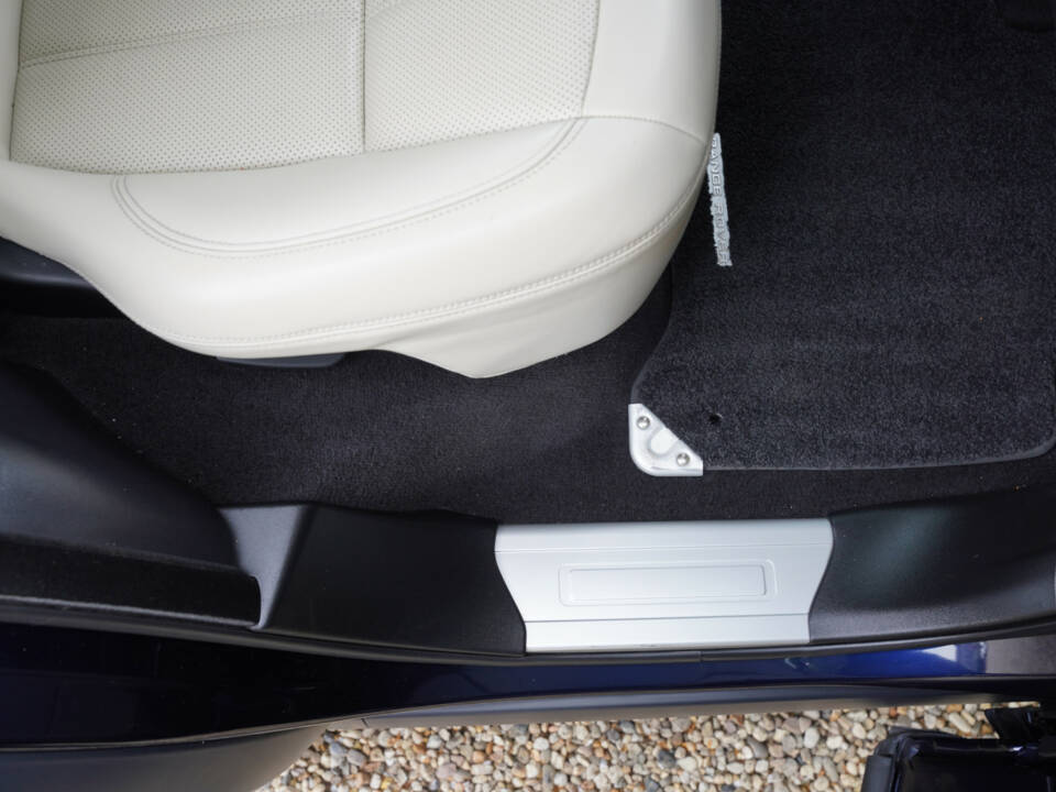 Image 37/50 of Land Rover Range Rover Sport P400e PHEV (2020)