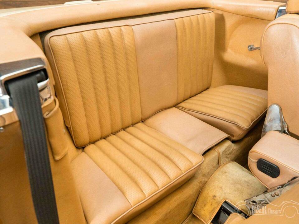 Immagine 7/29 di Mercedes-Benz 380 SL (1983)