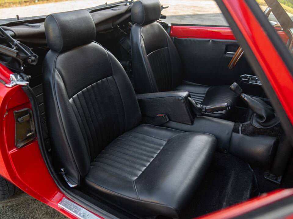 Image 41/50 of Triumph Spitfire 1500 (1976)