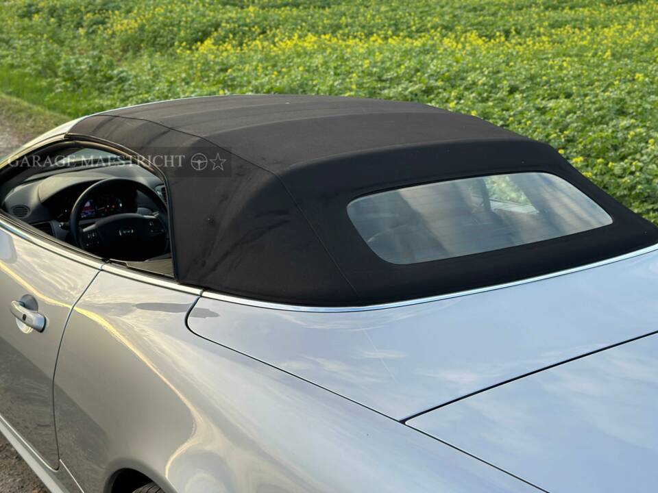 Image 75/84 de Jaguar XK 4.2 (2006)
