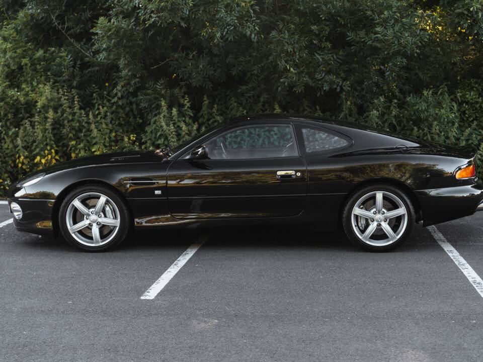 Bild 29/50 von Aston Martin DB 7 GT (2003)