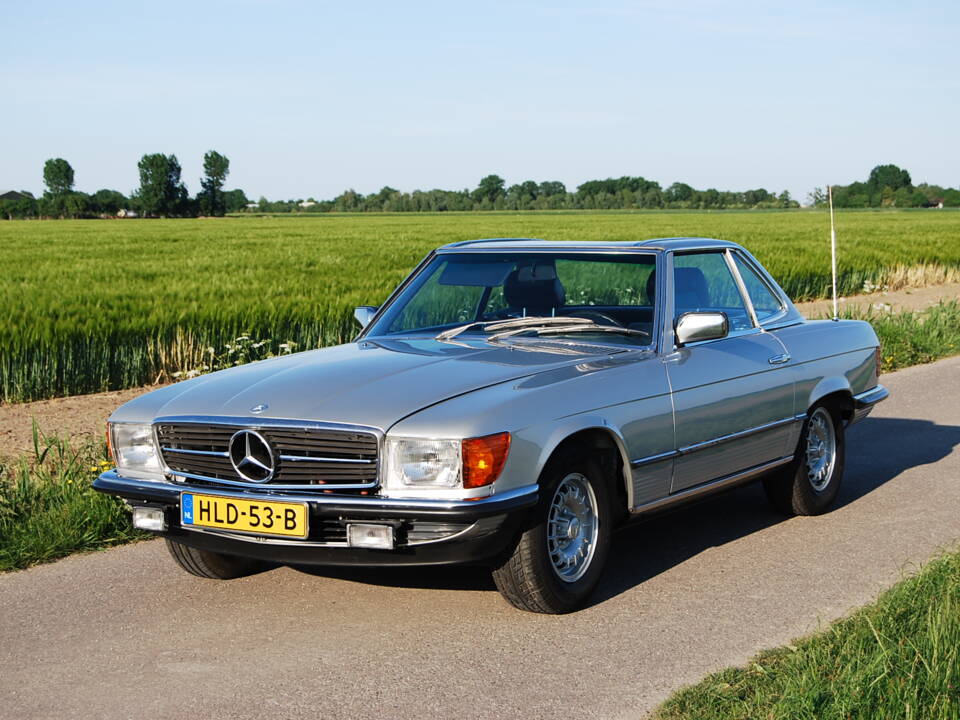 Image 11/87 of Mercedes-Benz 280 SL (1982)