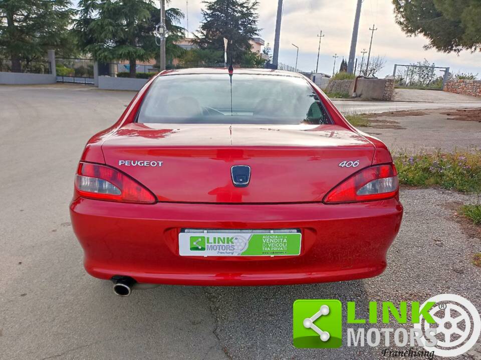 Immagine 4/10 di Peugeot 406 Coupé 3.0 V6 (1997)