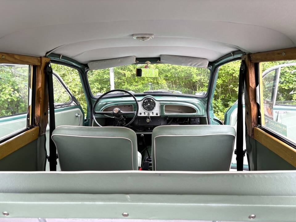 Image 13/18 de Morris Minor 1000 Traveller (1970)