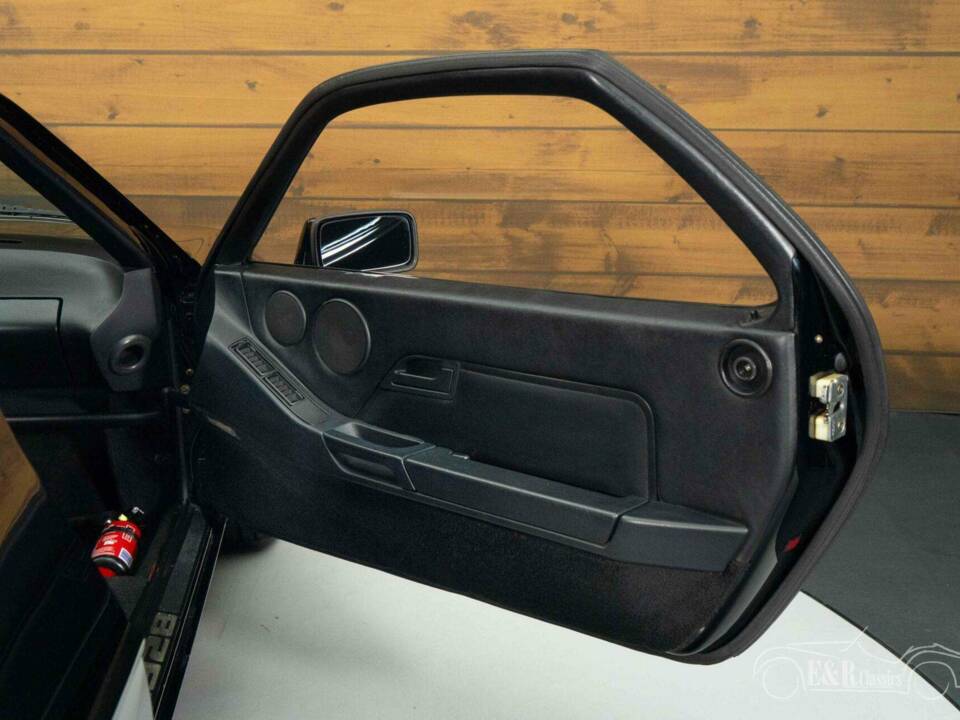 Bild 13/35 von Porsche 928 S (1986)