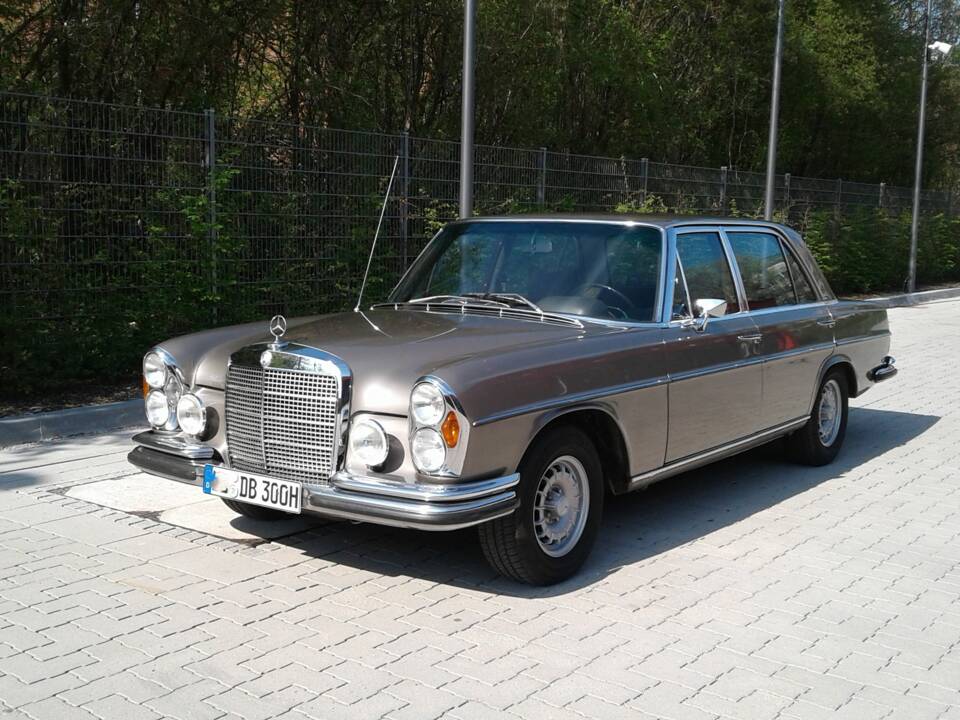 Bild 10/30 von Mercedes-Benz 300 SEL 3.5 (1971)