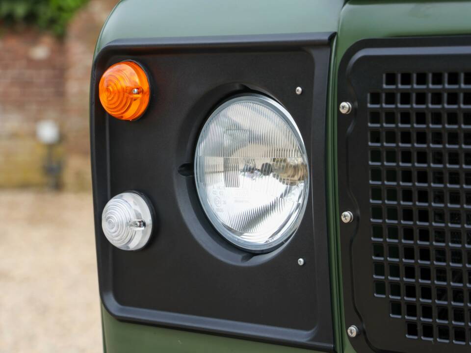 Immagine 21/50 di Land Rover 90 (1990)