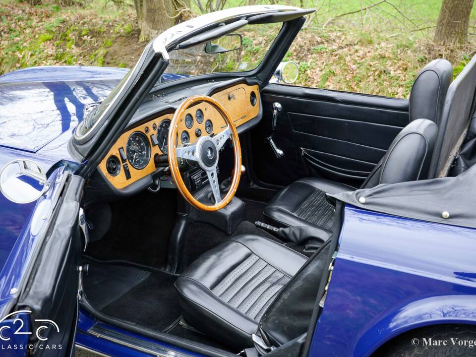 Afbeelding 5/35 van Triumph TR 6 (1971)