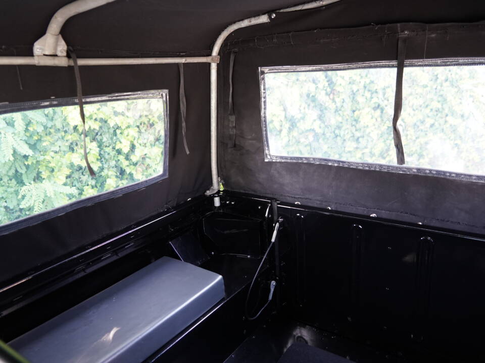 Bild 68/97 von Land Rover Defender 90 Td5 (2000)