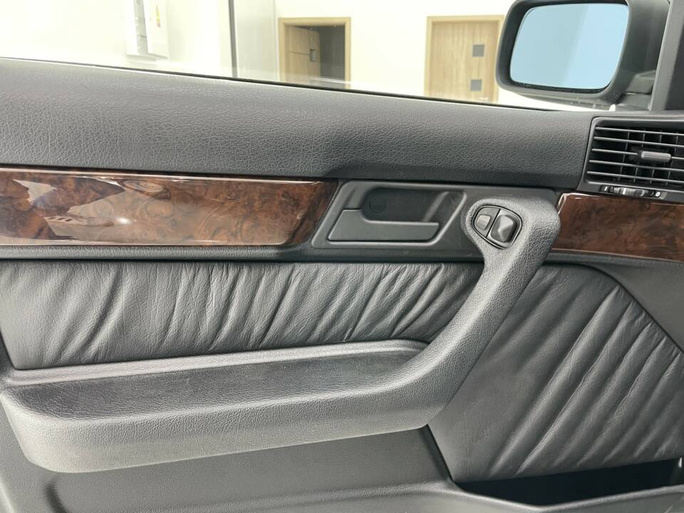 Afbeelding 13/30 van BMW 525tds (1995)