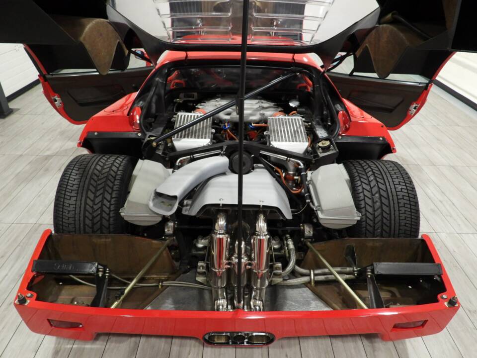 Immagine 10/16 di Ferrari F40 (1989)