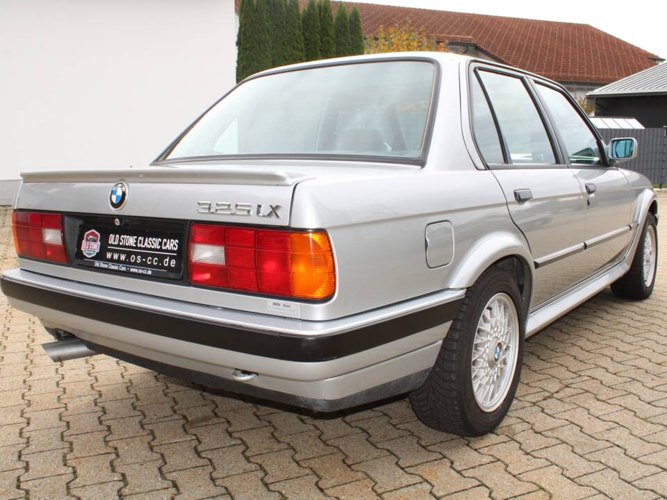 Image 4/32 de BMW 325ix (1990)