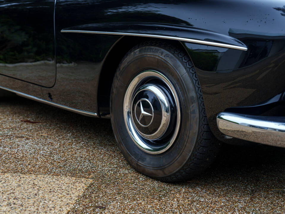 Image 9/26 of Mercedes-Benz 190 SL (1959)