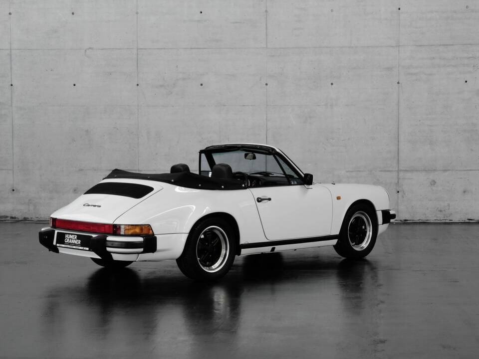 Image 11/46 de Porsche 911 Carrera 3.2 (1984)