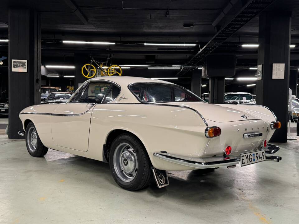 Image 11/32 of Volvo 1800 S (1964)