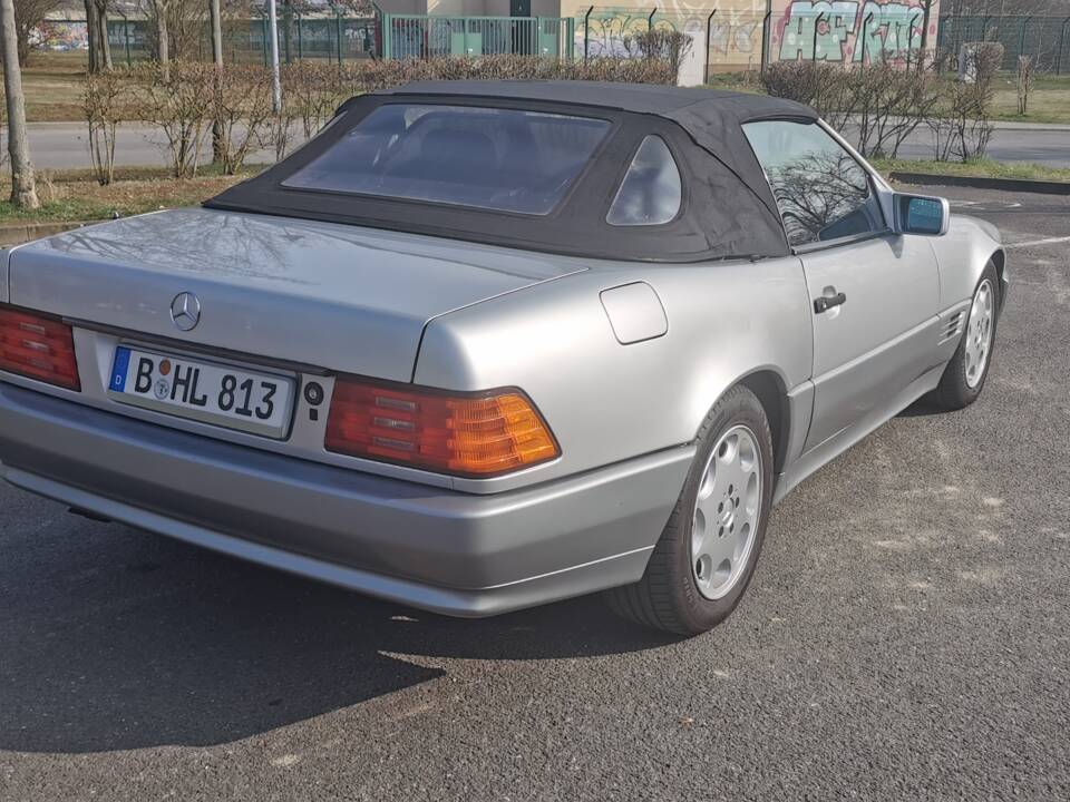 Afbeelding 20/58 van Mercedes-Benz 500 SL (1991)