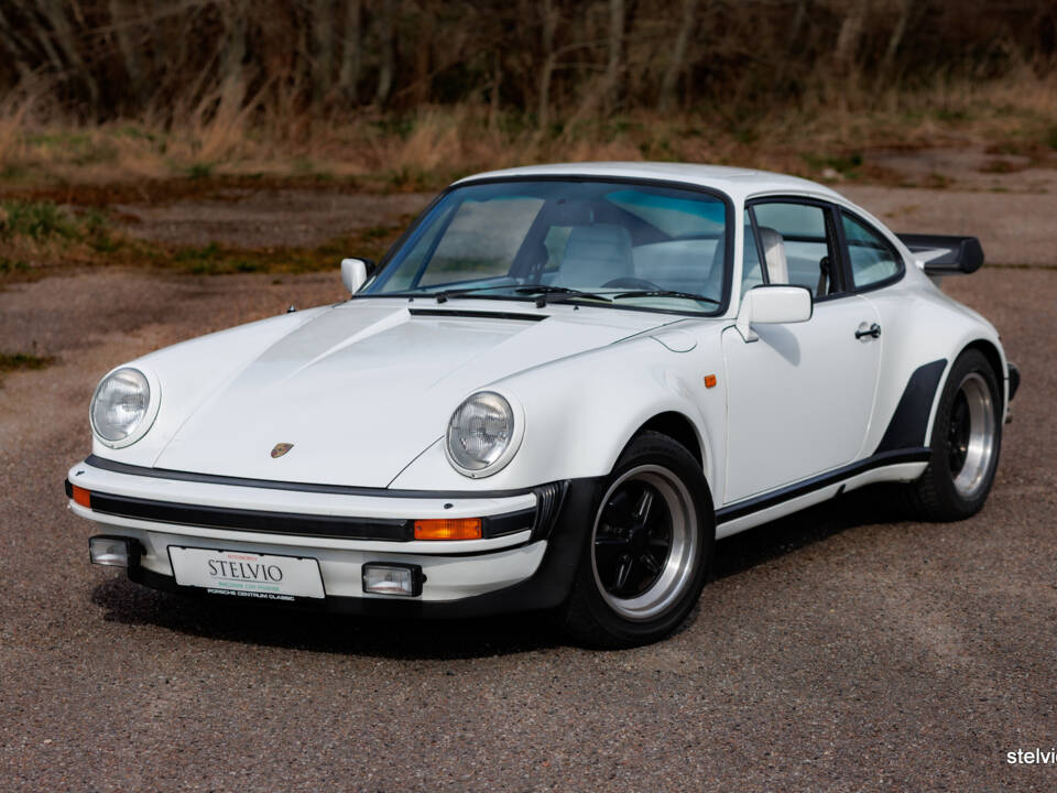 Image 4/46 of Porsche 911 Turbo 3.3 (1980)