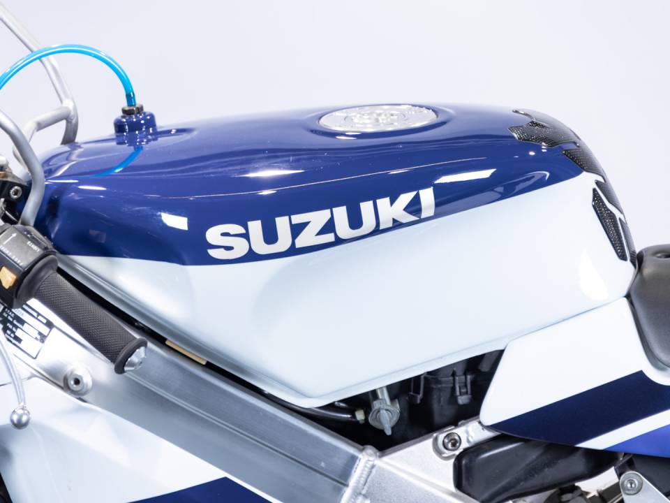 Image 11/50 of Suzuki DUMMY (1992)