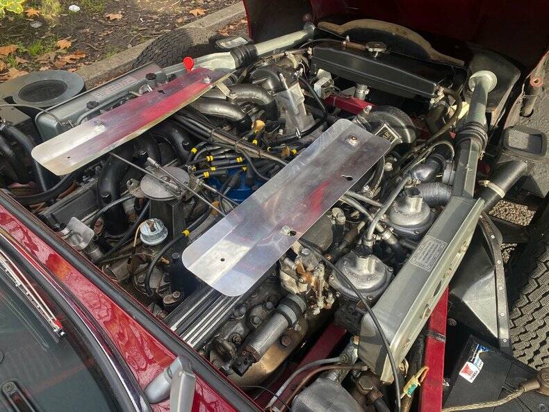 Image 41/50 de Jaguar Type E V12 (1973)