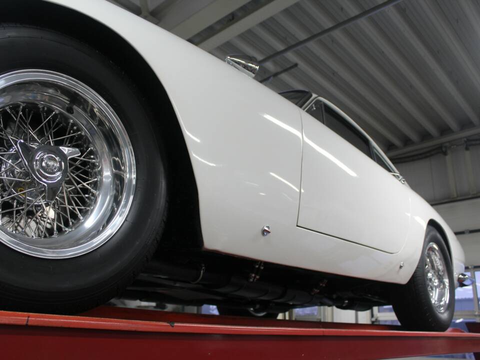 Bild 11/50 von Ferrari 250 GT/L Lusso (1964)