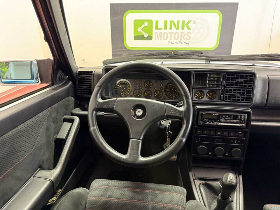 Bild 33/43 von Lancia Delta HF Integrale Evoluzione I "Martini 5" (1992)