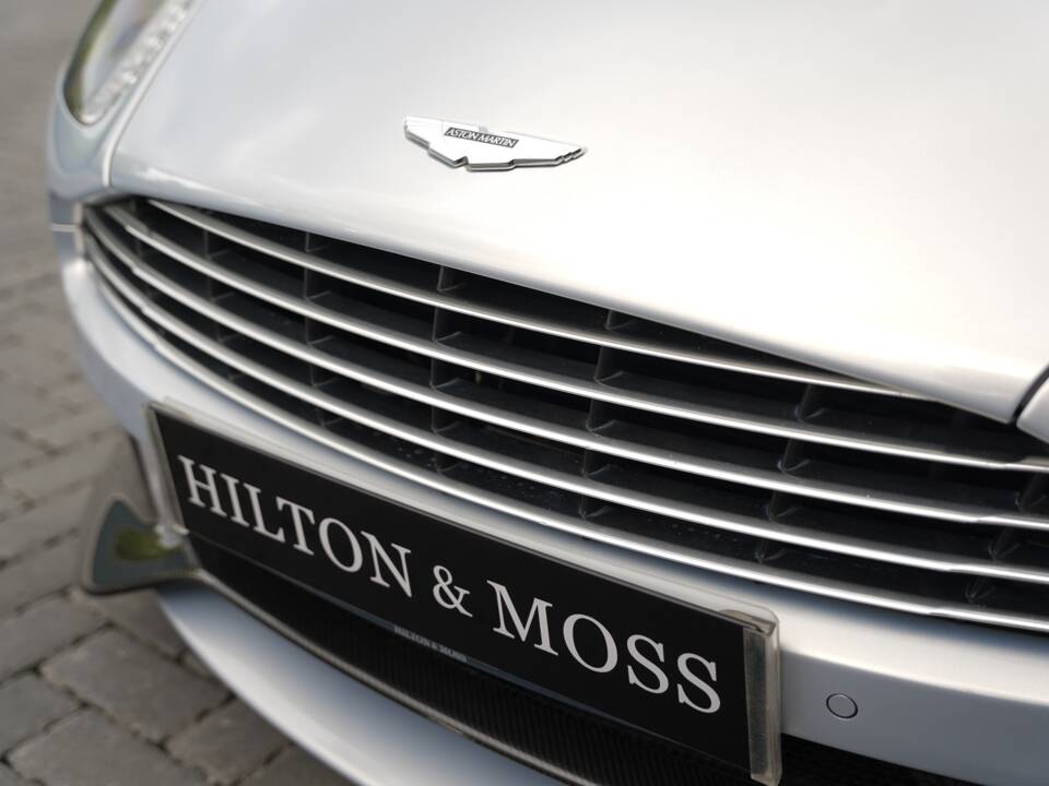 Image 31/50 of Aston Martin Vanquish (2014)