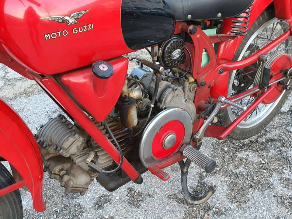 Image 4/12 of Moto Guzzi DUMMY (1952)