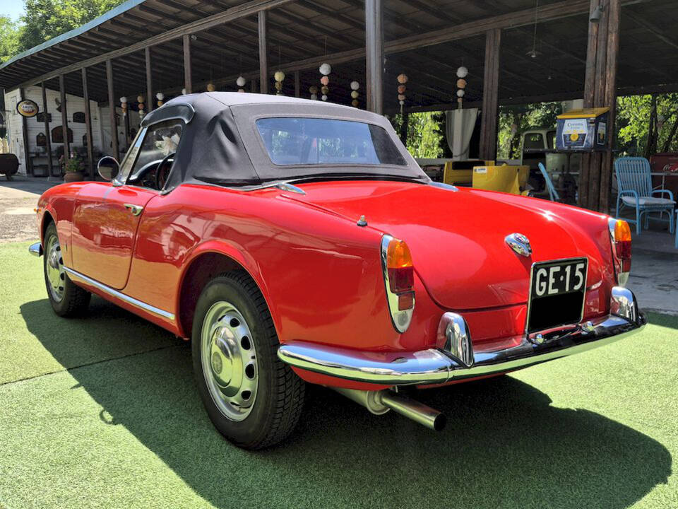 Image 64/71 of Alfa Romeo Giulietta Spider (1961)