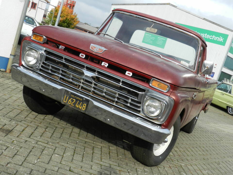 Image 21/74 of Ford F-100 Styleside (1966)