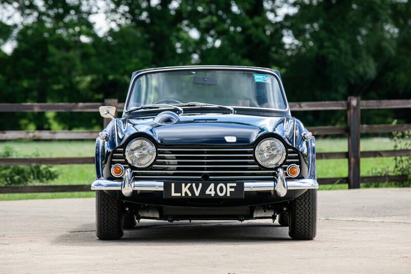Image 6/31 of Triumph TR 5 PI (1968)